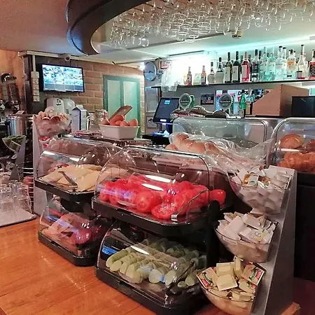 Hotel Doria 3*